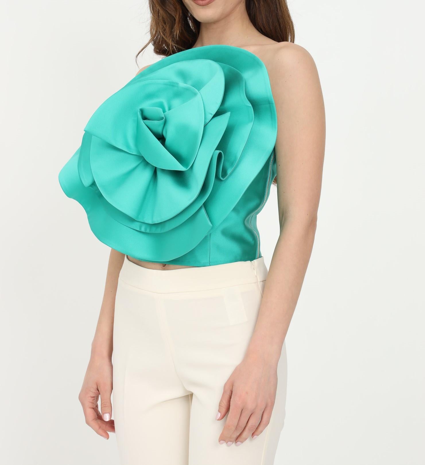 Top con fiore P22CPTO019 01 0532 SIMONA CORSELLINI 