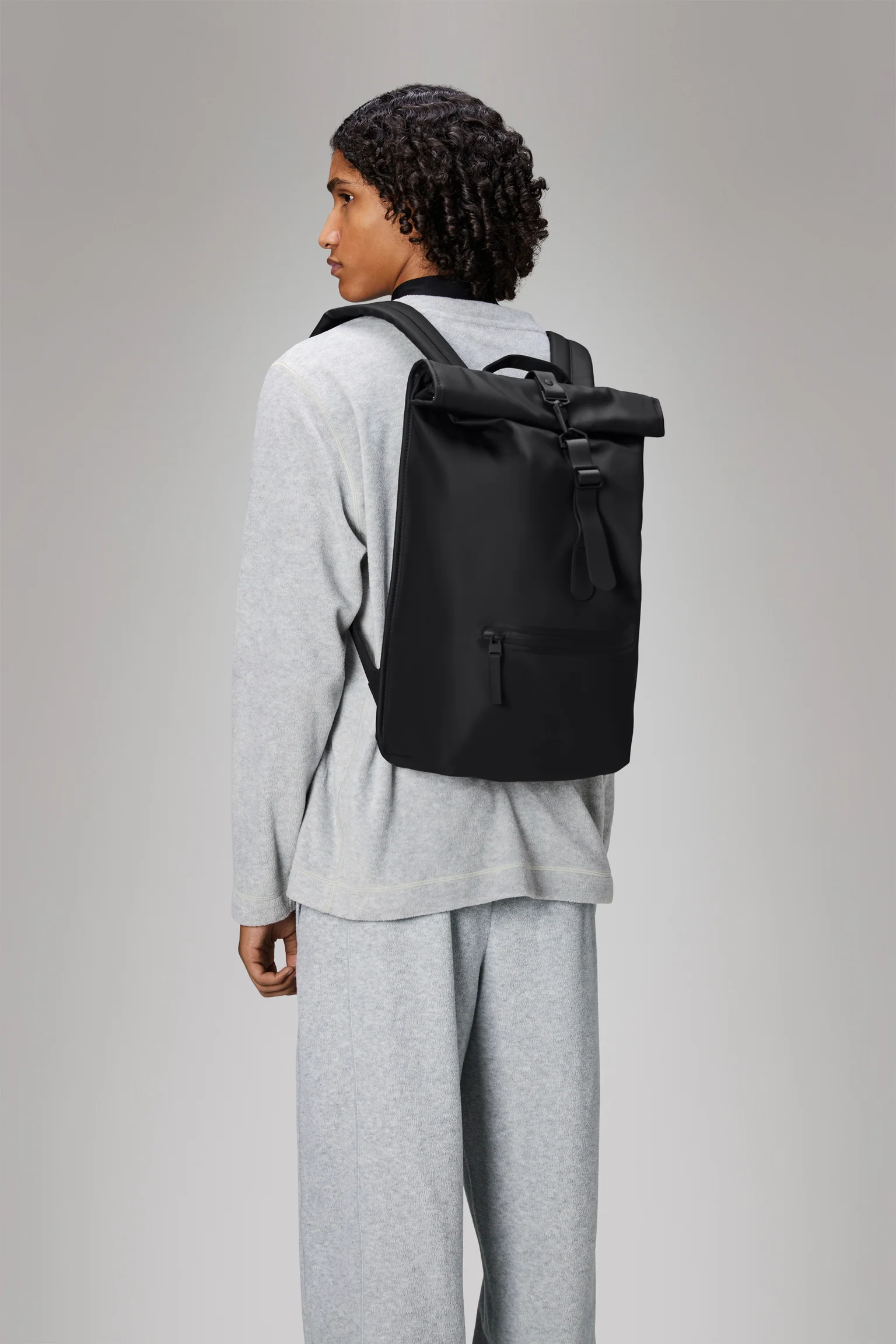 zaino rolltop rucksack 13320 BLACK RAINS 
