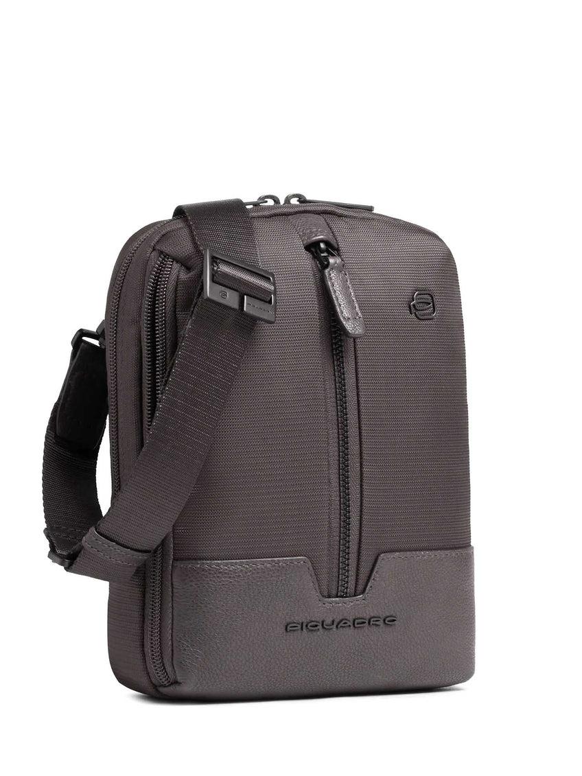 borsello in tessuto e pelle CA3084W138 TM PIQUADRO 