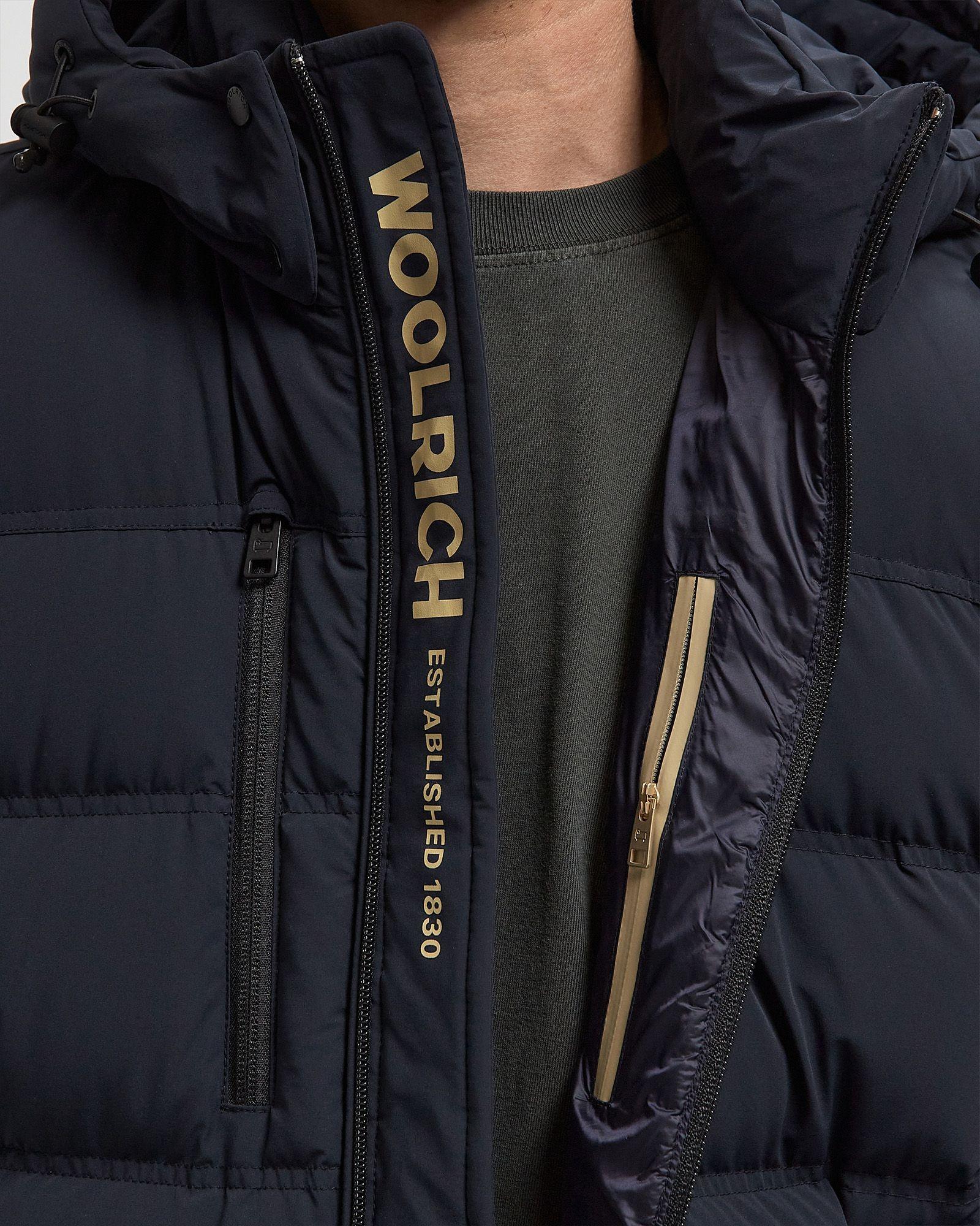 piumino in nylon CFWOOU2088MRUT3107 3989 WOOLRICH 