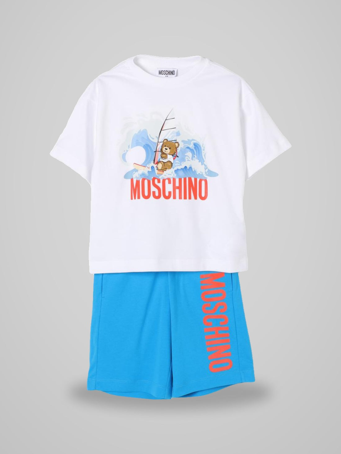 completo coordinato t-shirt e shorts