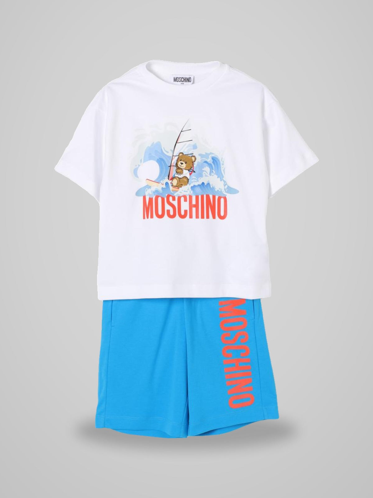 completo coordinato t-shirt e shorts